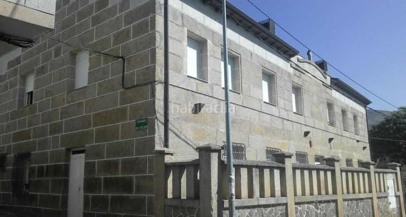 Foto b5f7d862-fb1e-4994-8f4b-8365ca2bcd2b. Edifici a Rúa (A)