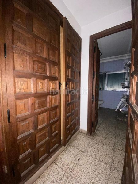 Foto 4d02a915-f101-4d66-959c-62bae2ac2a9e. Edifici a Robla (La)