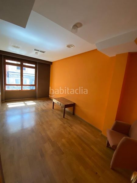 Foto ba4eae4f-7ca4-4b41-b4e8-5b74a581c9fe. Location bureau avec chauffage dans Centro Ciudad León