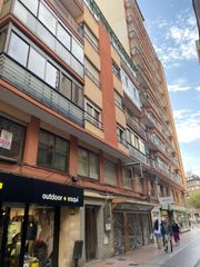 Location Bureau  Calle guardia civil 5 1º a 24001 leon. Local en calle guardia civil