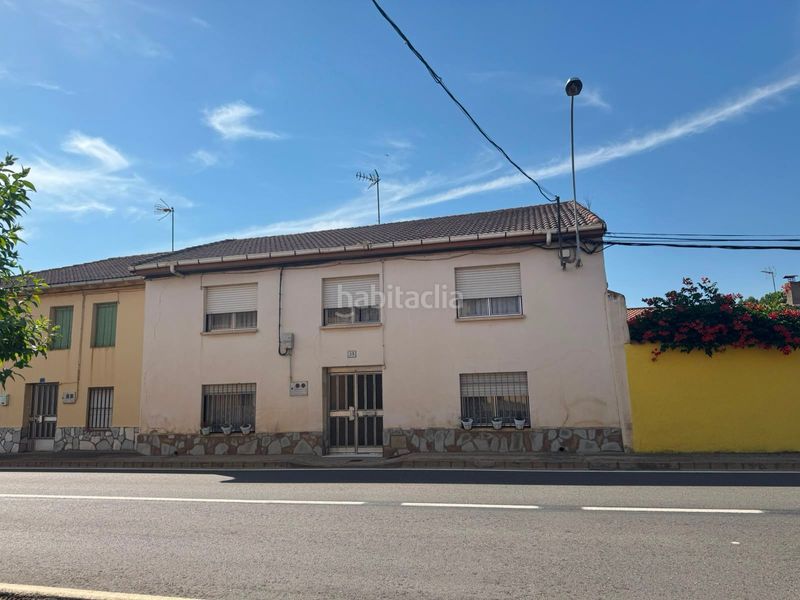 Foto 3c9c5255-e3cb-4510-93ae-8ee0cfd2e602. Casa amb calefacció a Mansilla de las Mulas