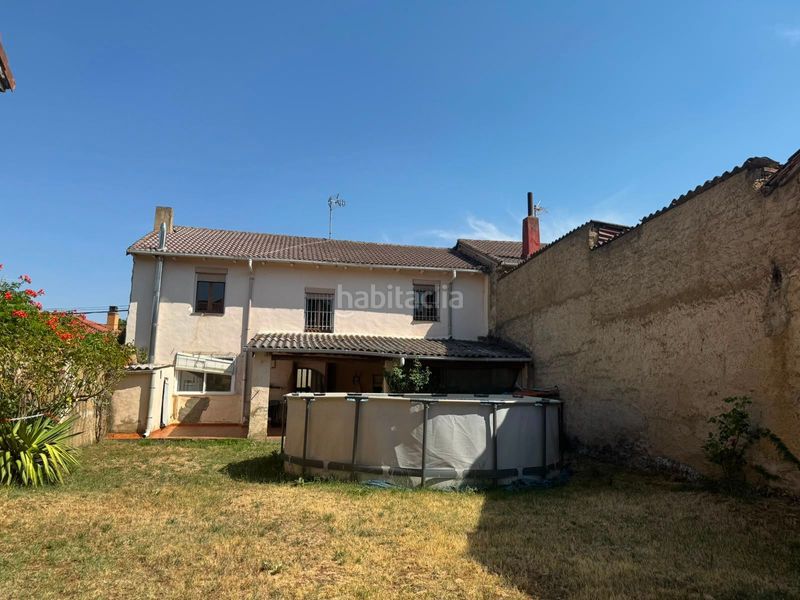 Foto b2101ac0-56ec-4265-8b9c-6e197b31c29d. Casa amb calefacció a Mansilla de las Mulas