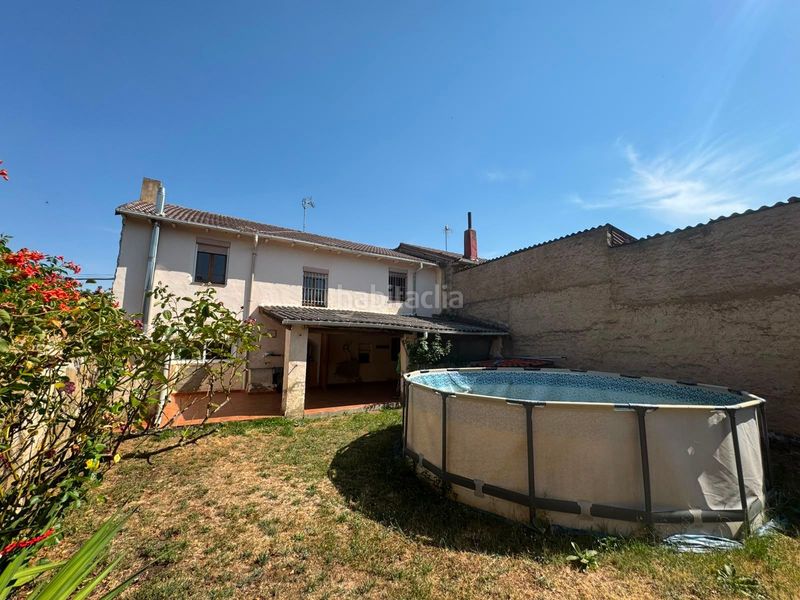 Foto d0247966-7529-4da1-8926-35148ff5b176. Casa amb calefacció a Mansilla de las Mulas