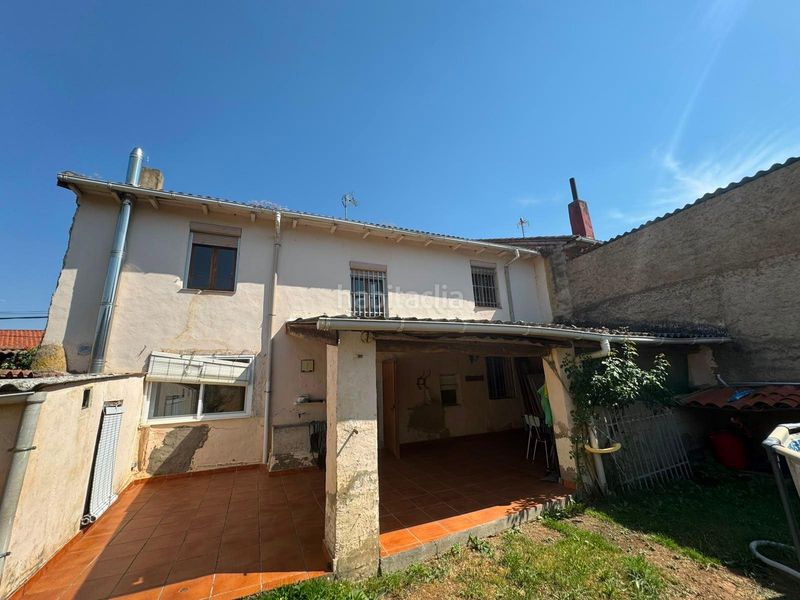 Foto eca18f6f-67d9-43e1-b030-9216336da2df. Casa amb calefacció a Mansilla de las Mulas
