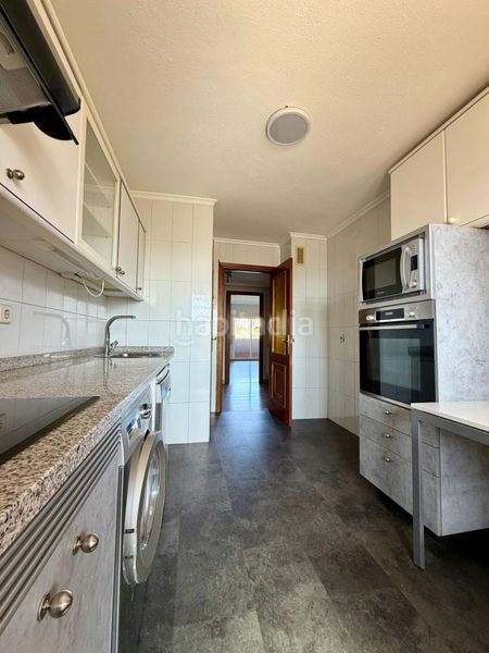 Foto 74a3be13-e37b-4f5d-8e22-4e4bdf89ca12. Rent flat with heating parking in Crucero León