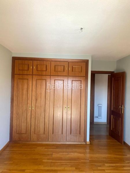 Foto d6a4d679-1419-4819-8f81-6648936537f3. Rent flat with heating parking in Crucero León