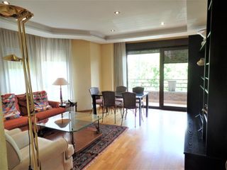 Rent Flat  Calle quiñones de leon. Piso calle quiñones de león paseo de salamanca