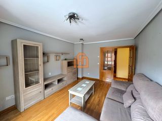 Apartament  Calle doña urraca. Piso en la calle doña urraca