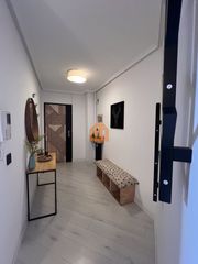 Appartamento  Calle lucas tuy. Piso reformado calle lucas de tuy.