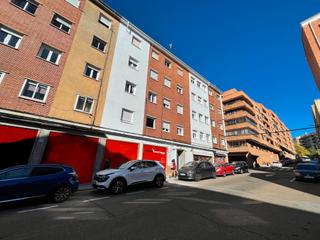 Locale commerciale en Calle candelario 22. 28 trasteros junto a la estacin de autobuses, desde 7.900 