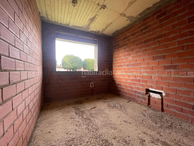 Foto 6b0ff138-9432-45b5-8fa3-b846dbf8a1bf. Casa amb aparcament a Bergondo