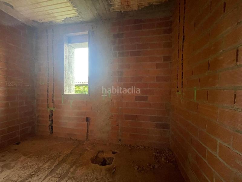 Foto f5120574-bef1-43c5-b728-e57de0248409. Casa amb aparcament a Bergondo