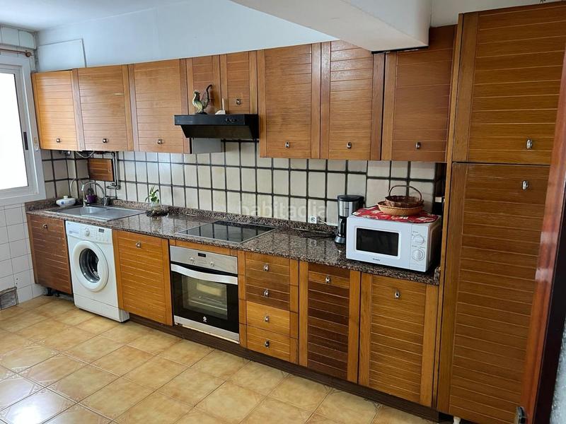 Foto ba75b246-d7c8-4c49-a26b-6c3551fa04e7. Appartamento in Os Mallos Coruña (A)