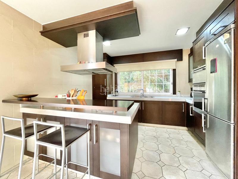 Foto 41853c6f-6ea8-4fc3-8cfd-6bd96b2722bd. Alquiler casa en Bergondo