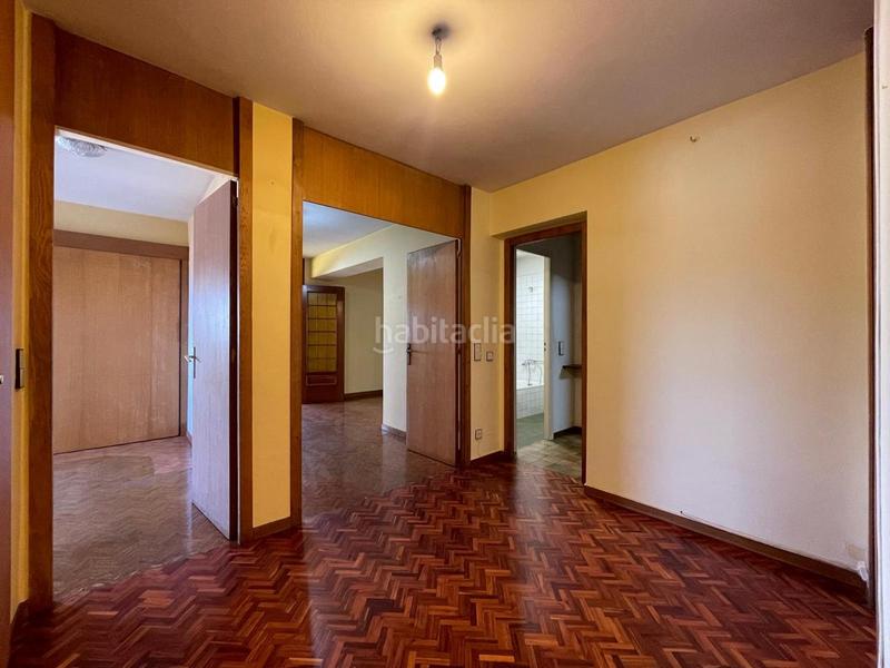 Foto cee9b796-a6c6-4895-843f-793e237aa93c. Etagenwohnung mit heizung parking in San Pablo - Juan Flórez Coruña (A)