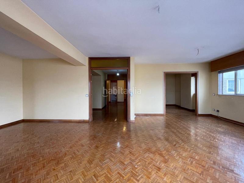 Foto 34c143f9-860c-4f5d-b867-6813a30cb3a7. Pis amb calefacció aparcament a San Pablo - Juan Flórez Coruña (A)