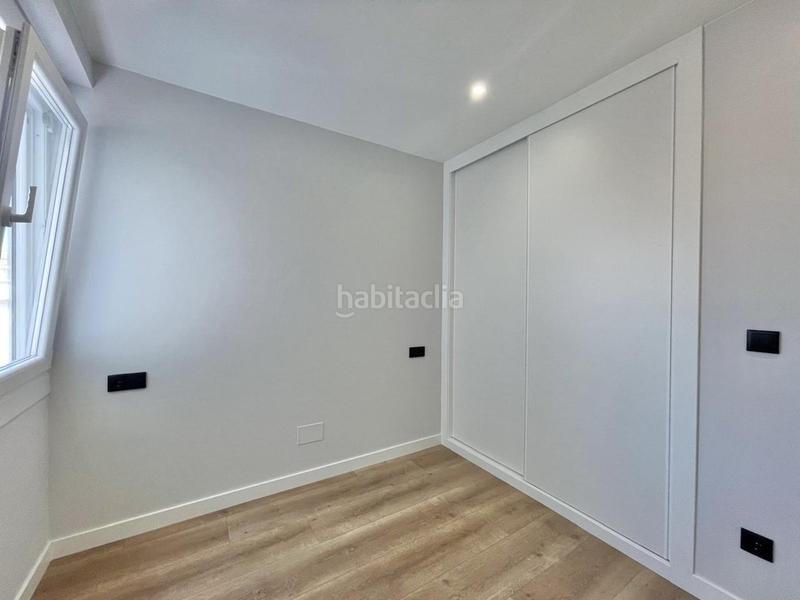 Foto ba3c4176-c922-460e-a5c2-bd821c33a184. Flat with heating in Cuatro Caminos - Plaza de la Cubela Coruña (A)