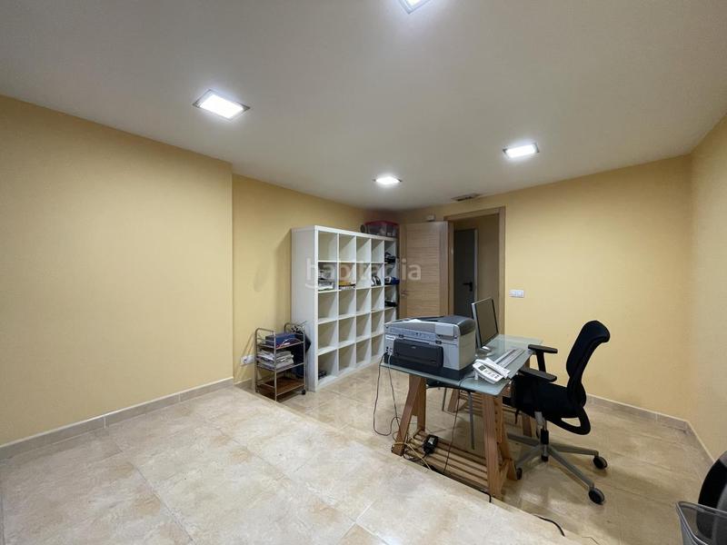 Foto 059ac411-57d3-4e7b-88d5-46b80531190f. Office space in Miño