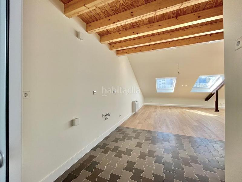 Foto e5df60d4-3bf8-4155-b9c6-caf9113407b9. Àtic amb calefacció a Ensanche Coruña (A)