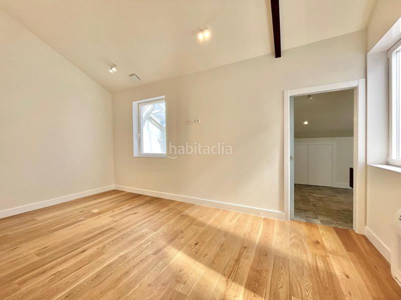 Foto 98806719-9664-45db-b258-d4a9a9d48a61. Attico con riscaldamento in Ensanche Coruña (A)