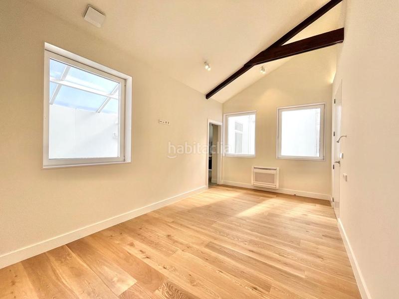 Foto ce05a967-bd29-4007-8277-8f99ed7d372a. Attico con riscaldamento in Ensanche Coruña (A)