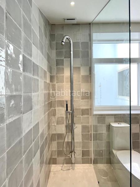 Foto 1db689e1-5915-40ce-b2b4-b67d556301a7. Dachwohnung mit heizung in Ensanche Coruña (A)