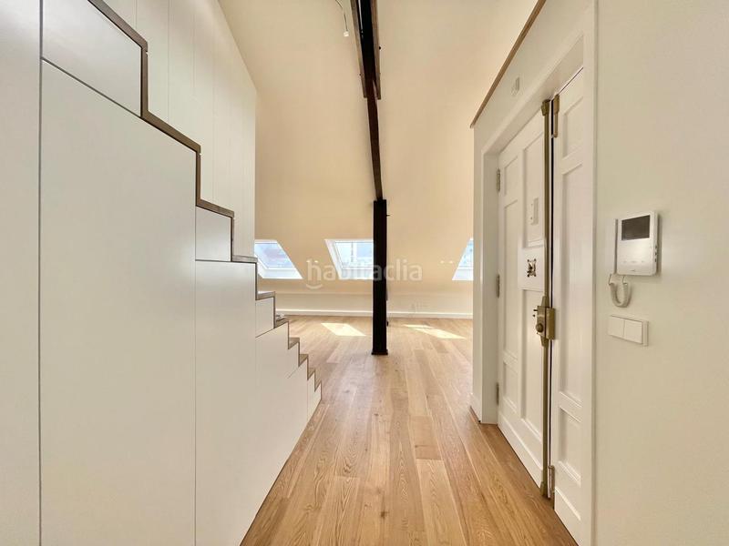 Foto 06e883de-59c7-47b5-9ed4-2cfa06bf0732. Penthouse with heating in Ensanche Coruña (A)