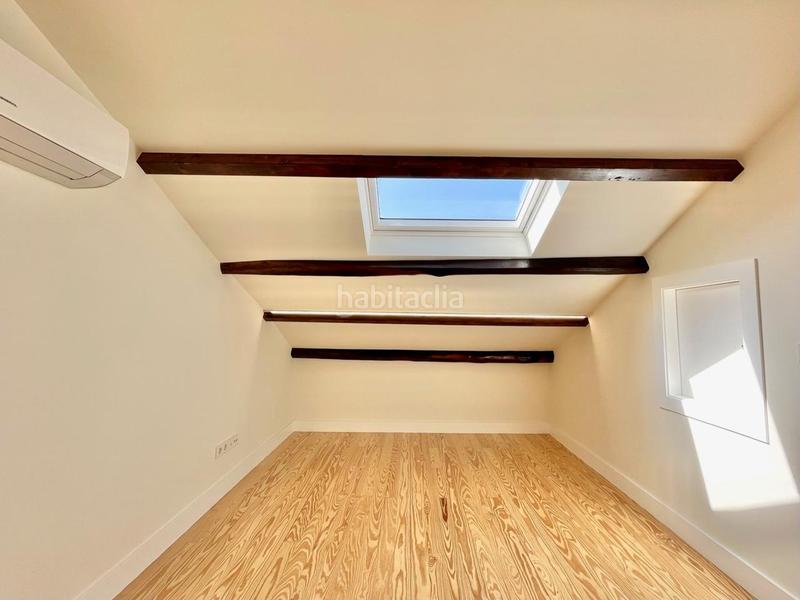 Foto 40ed19dd-62e7-4f0c-b697-5078d29a6ca4. Penthouse with heating in Ensanche Coruña (A)