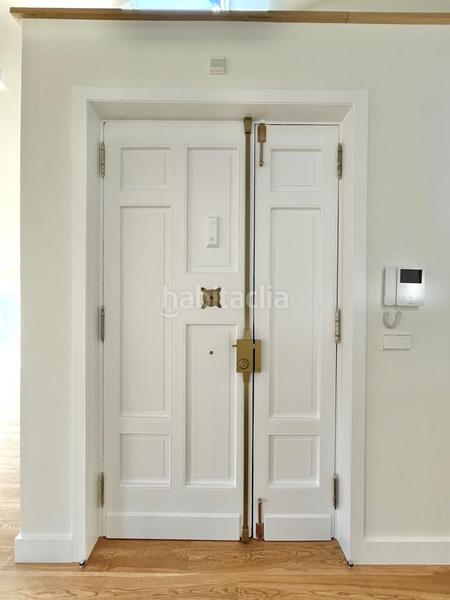 Foto 6b3d945a-a557-4582-a30f-1883bfa4c63b. Penthouse with heating in Ensanche Coruña (A)