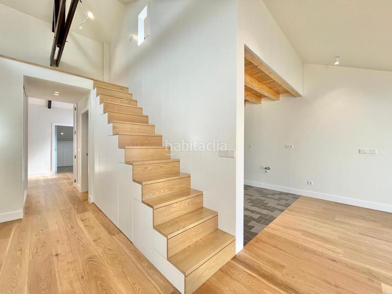 Foto a3e734d7-4e10-4fa1-8d83-a72aac378bcf. Penthouse with heating in Ensanche Coruña (A)