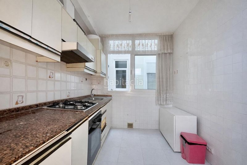 Foto f9226b9e-7353-4825-8957-975d152f7702. Pis a Ensanche Coruña (A)