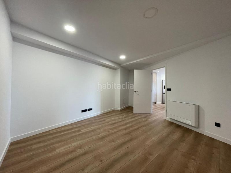 Foto 5abe4a57-6971-4023-877e-de288eb2c0ad. Pis amb calefacció a Ensanche Coruña (A)