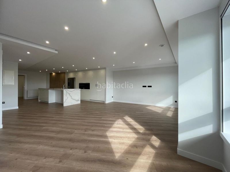 Foto e76a3ea9-92cd-4925-92a2-eb0dab007161. Pis amb calefacció a Ensanche Coruña (A)