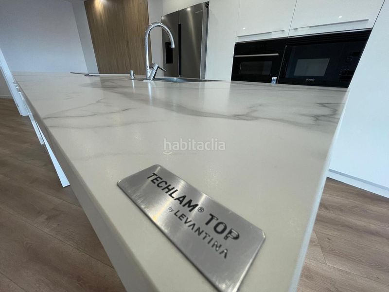 Foto f00932e9-4b55-4747-9c72-c40570b844fd. Pis amb calefacció a Ensanche Coruña (A)