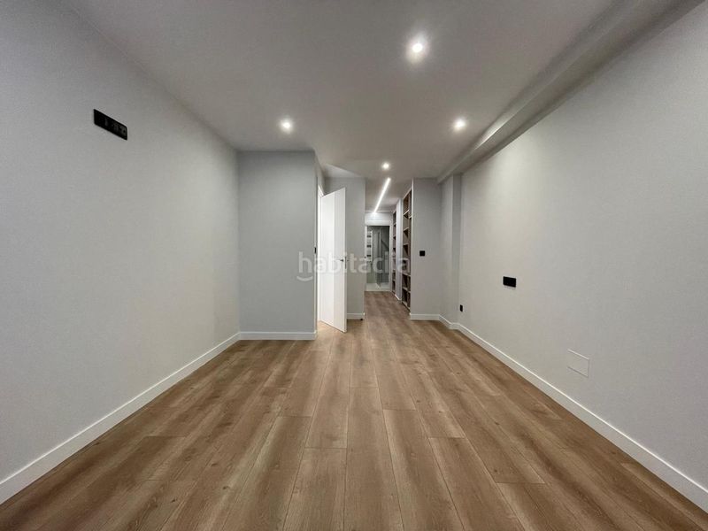 Foto fa94a554-4484-4918-ad01-c433eaac446e. Pis amb calefacció a Ensanche Coruña (A)