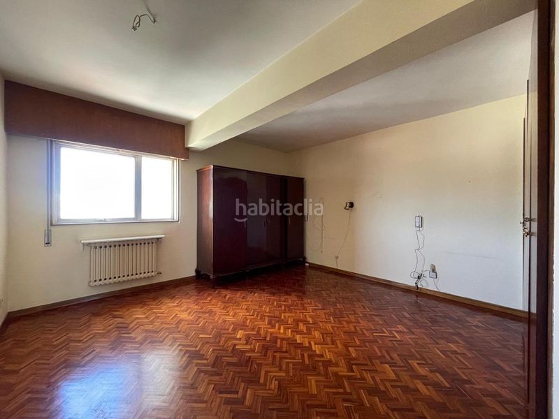 Foto 38c8ff69-e2be-4d42-8d9a-b7354d57e548. Pis amb calefacció aparcament a San Pablo - Juan Flórez Coruña (A)