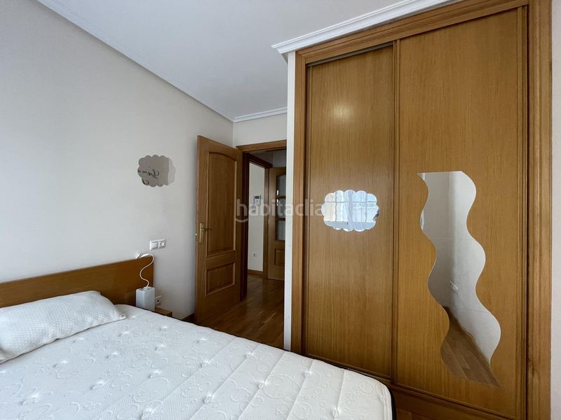 Foto 59a0b1fd-a54a-4944-a74c-3230420a1ef3. Estudi amb calefacció a Monte Alto - Zalaeta - Atocha Coruña (A)