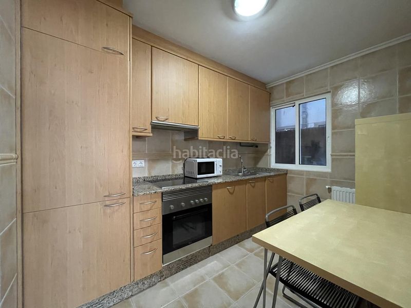 Foto de81cf45-8ca4-4a23-9ecf-5ab9d1c9f579. Estudi amb calefacció a Monte Alto - Zalaeta - Atocha Coruña (A)