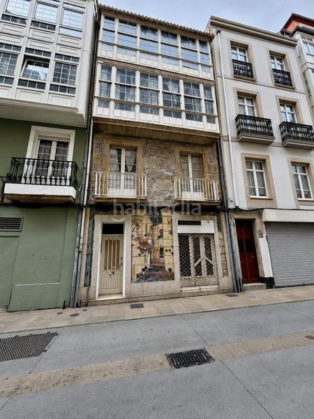 Foto 5b65a115-ed96-42b1-a865-fb28aad6367c. Edificio en Ensanche Coruña (A)
