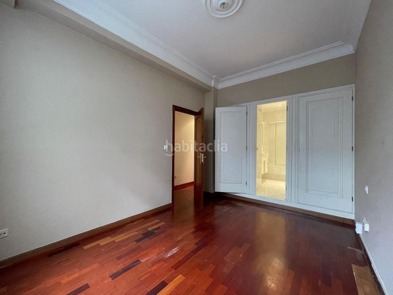 Foto c5de60af-5a70-477d-8564-e91009417d85. Piso en Ensanche Coruña (A)