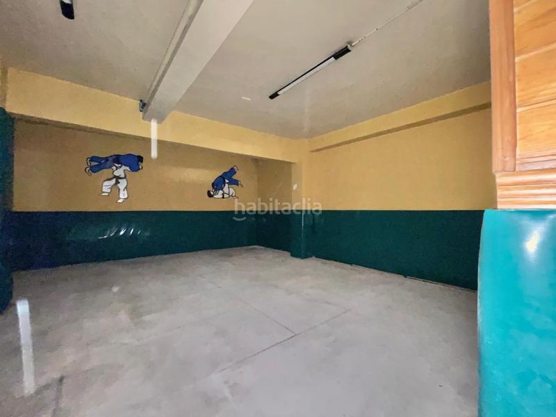 Foto 05c0f1c0-4307-4323-9c58-a33b7eb28c64. Local comercial en Monte Alto - Zalaeta - Atocha Coruña (A)