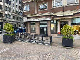 Location Local commercial à Linares rivas 57