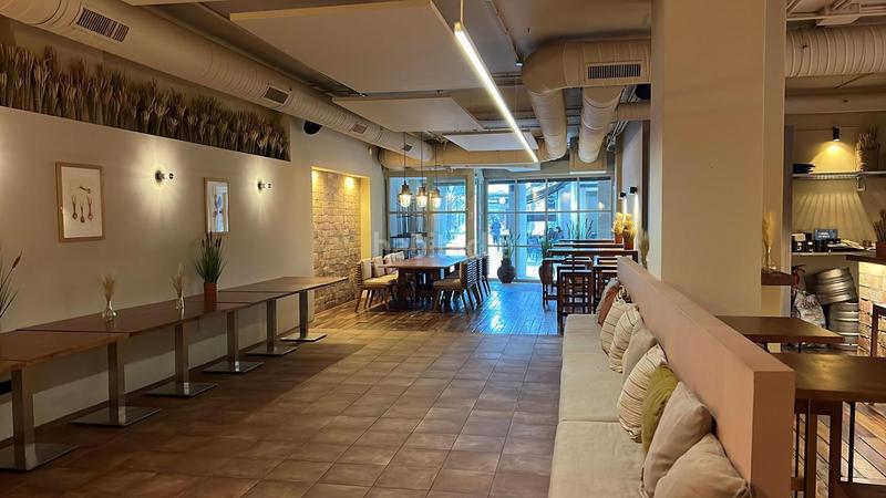 Foto dd22762e-8c55-42bd-af94-bc472f22e491. Geschäftsraum in Ensanche Coruña (A)