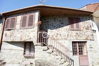 Casa  Lu-p-5902. Situada en un entorno placido y natural, cuenta con todos los re