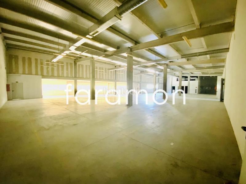 Foto 220828f5-93a1-4db8-a5ed-3c722299e52e. Fabrikhalle in Valadares - Beade Vigo