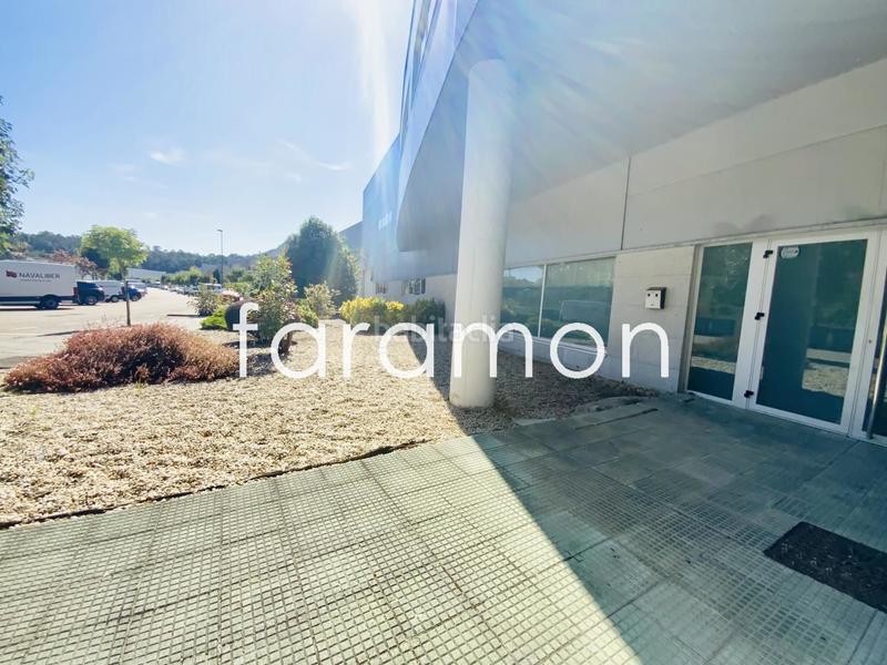 Foto 4183c231-8a9f-4eef-bab0-f2265d70afc3. Fabrikhalle in Valadares - Beade Vigo