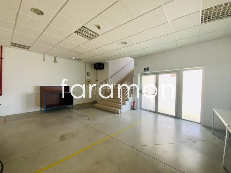 Foto 4de1f052-af2b-488b-b8ec-f57e916fd50a. Fabrikhalle in Valadares - Beade Vigo