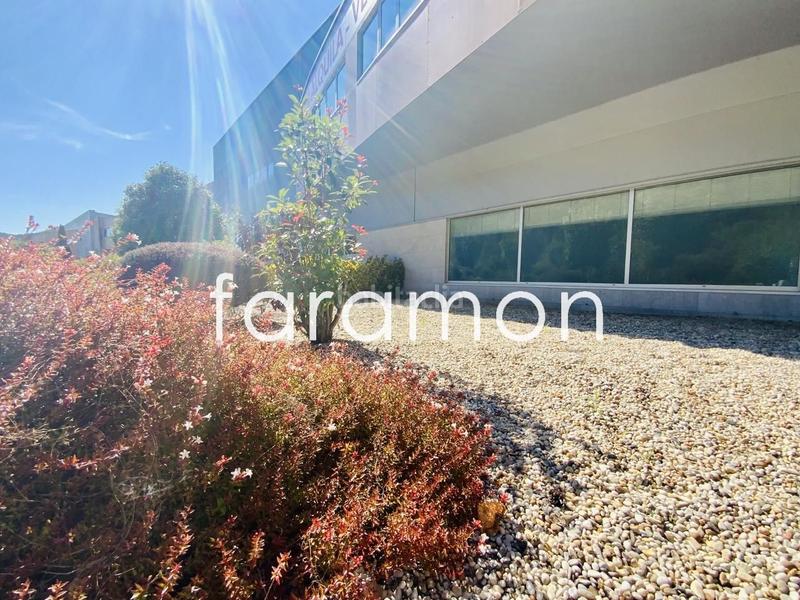 Foto 7bda20ac-e39b-4f6b-86b0-1af63fbfda93. Fabrikhalle in Valadares - Beade Vigo