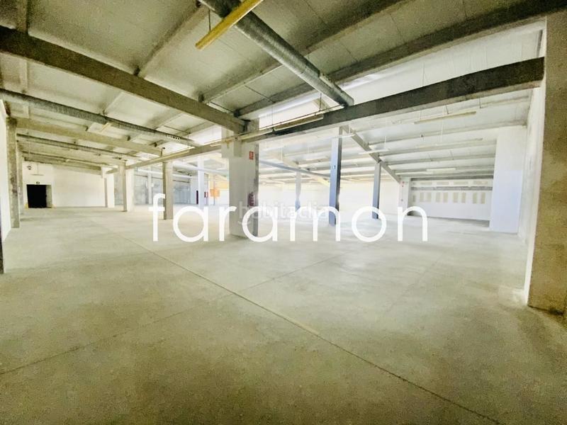 Foto c35e1fa3-2e95-473f-a079-49c30ef73353. Fabrikhalle in Valadares - Beade Vigo