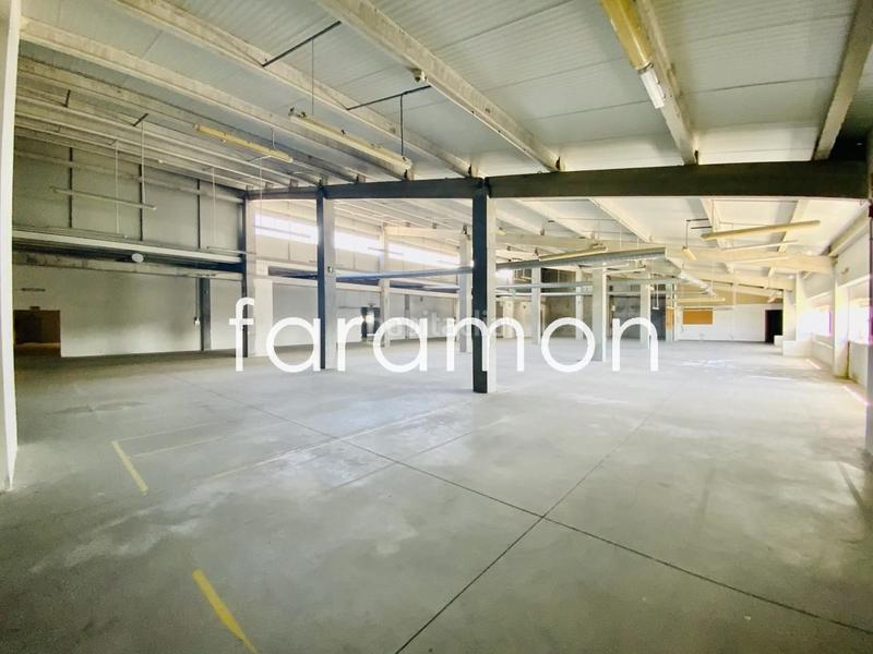 Foto ff0b0080-2a69-4dd8-93ee-f3b6d534cc78. Fabrikhalle in Valadares - Beade Vigo